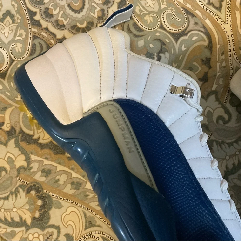EUC Air Jordan XII Low Golf Shoes DH4120-101 Sz 10
